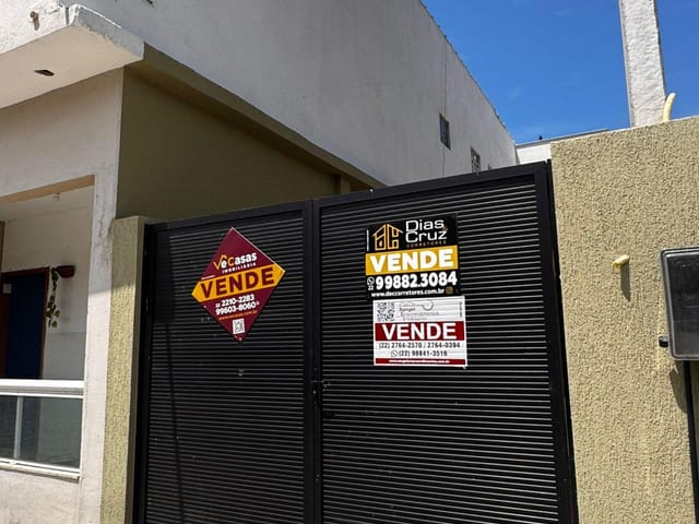 Casa 2 quartos e 1 banheiro, à venda, no bairro Recreio em Rio das Ostras