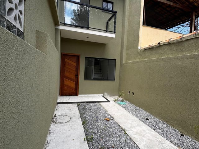 Casa 2 quartos e 1 banheiro, à venda, no bairro Recreio em Rio das Ostras