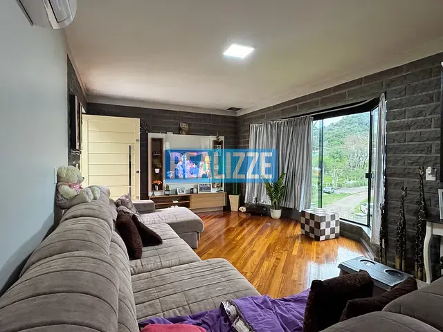 Casa com 668m² 3 quartos e 1 banheiro, à venda, no bairro Bal.Busnello em Marau