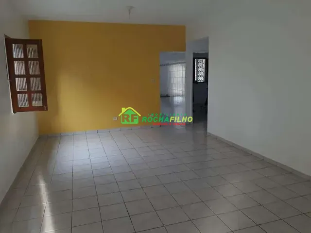 Casa com 396m² 3 quartos e 2 banheiros, à venda, no bairro Horto em Teresina