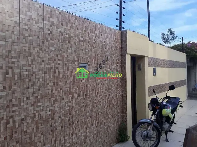 Casa com 396m² 3 quartos e 2 banheiros, à venda, no bairro Horto em Teresina