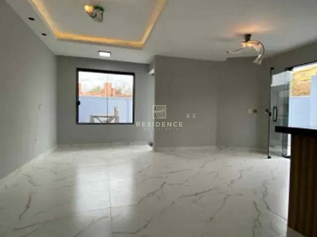 Casa com 120m² 3 quartos e 2 banheiros, à venda, no bairro Roma em Volta Redonda