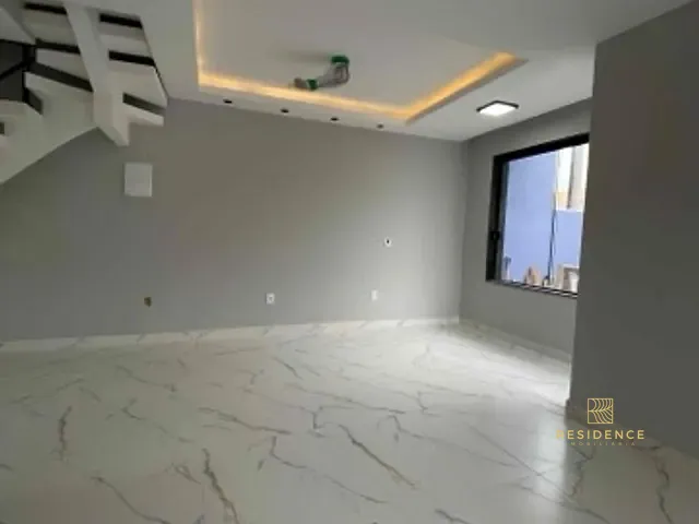 Casa com 120m² 3 quartos e 2 banheiros, à venda, no bairro Roma em Volta Redonda