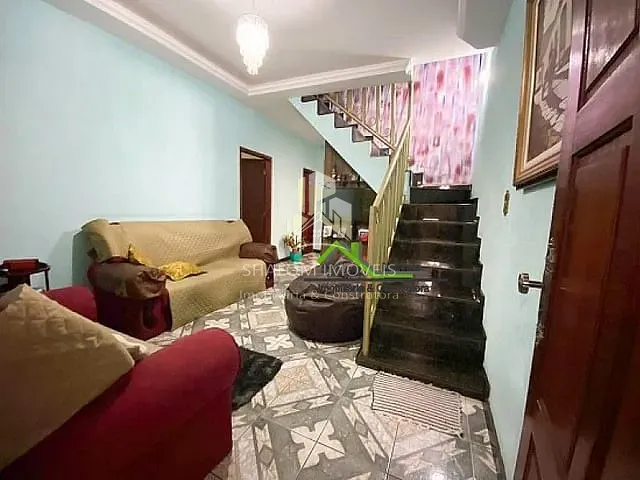 Casa com 427m² 4 quartos e 1 banheiro, à venda, no bairro Parque Xangri-La em Contagem