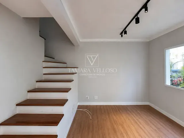 Casa 3 quartos e 3 banheiros, à venda, no bairro Vila Oliveira em Mogi das Cruzes