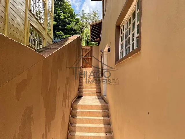 Casa com 260m² 4 quartos e 3 banheiros, à venda, no bairro Granja Viana em Cotia