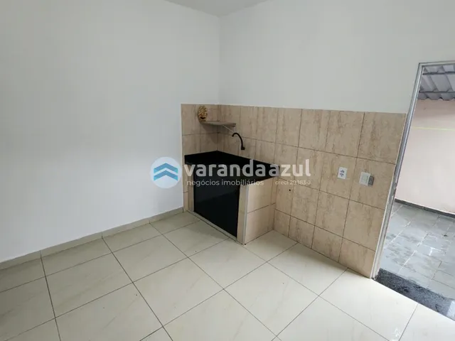 Casa com 40m² 1 quarto e 1 banheiro, para alugar, no bairro Vila Brasileira em Mogi das Cruzes