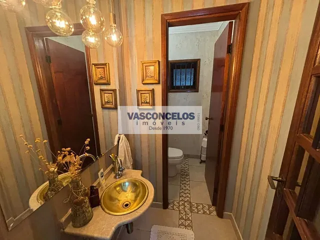 Casa com 360m² 3 quartos e 5 banheiros, à venda, no bairro Jardim das Colinas em São José dos Campos