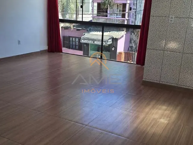Casa 2 quartos e 3 banheiros, à venda, no bairro Fragata em Pelotas