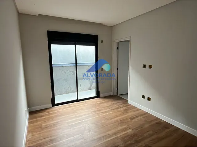 Casa com 360m² 3 quartos e 4 banheiros, à venda, no bairro Piedade em Caçapava