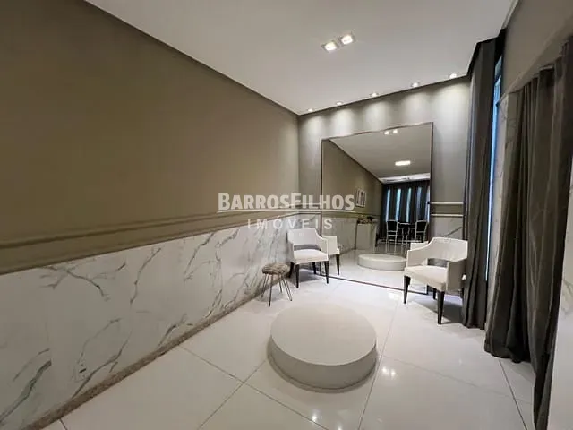Casa com 280m² 4 quartos e 4 banheiros, à venda, no bairro Grageru em Aracaju