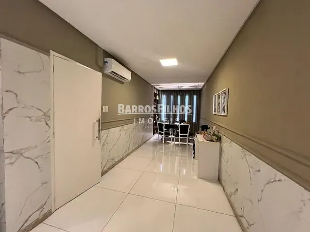 Casa com 280m² 4 quartos e 4 banheiros, à venda, no bairro Grageru em Aracaju