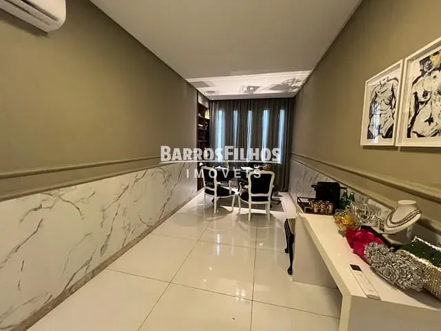 Casa com 280m² 4 quartos e 4 banheiros, à venda, no bairro Grageru em Aracaju
