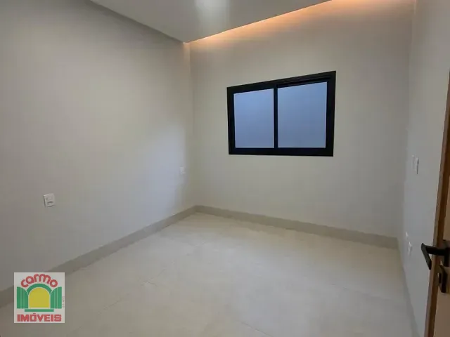 Casa com 300m² 3 quartos e 4 banheiros, à venda, no bairro Parque Brasília 2ª Etapa em Anápolis