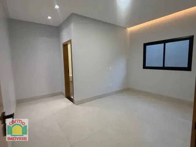 Casa com 300m² 3 quartos e 4 banheiros, à venda, no bairro Parque Brasília 2ª Etapa em Anápolis