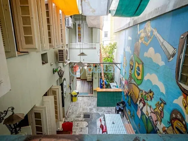 Casa com 381m² 11 quartos e 7 banheiros, à venda ou para alugar, no bairro Santa Teresa em Rio de Janeiro