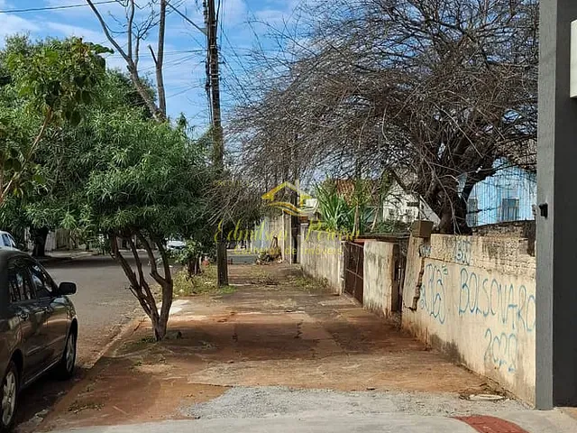 Casa com 150m² 3 quartos e 2 banheiros, à venda, no bairro Bandeirantes em Londrina