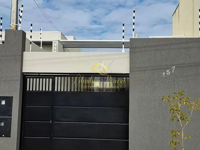 Casa com 150m² 3 quartos e 2 banheiros, à venda, no bairro Bandeirantes em Londrina