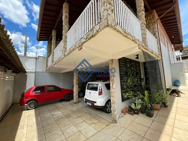 Casa com 250m² 3 quartos e 3 banheiros, à venda, no bairro Jardim Melle em Vinhedo