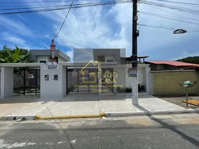 Casa com 360m² 3 quartos e 1 banheiro, à venda, no bairro Jardim Atlântico Oeste (Itaipuaçu) em Maricá