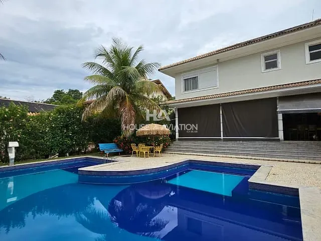 Casa com 1280m², para alugar, no bairro Residencial Aldeia do Vale em Goiânia