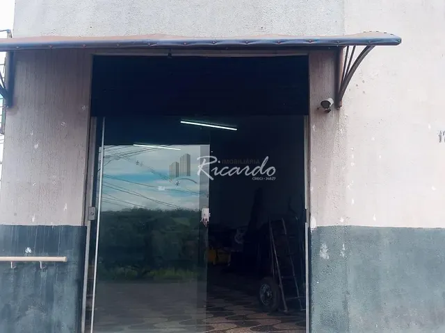 Casa com 145m² 3 quartos e 1 banheiro, à venda, no bairro Jardim Paulino Fedrigo em Arapongas