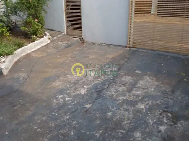 Casa com 250m² 2 quartos e 1 banheiro, à venda, no bairro Paraíso em Londrina