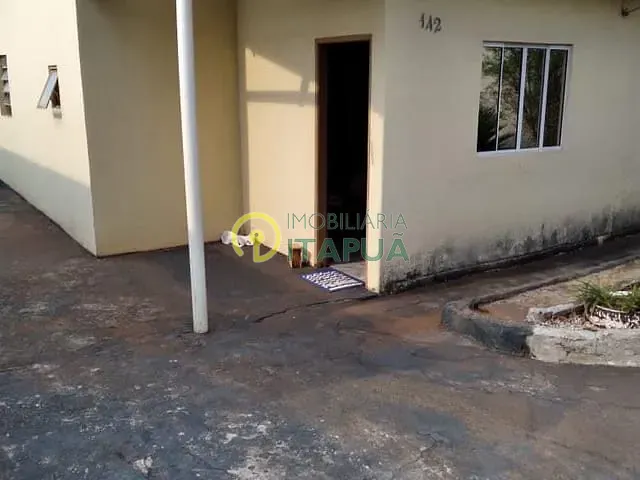 Casa com 250m² 2 quartos e 1 banheiro, à venda, no bairro Paraíso em Londrina