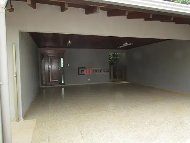 Sobrado 4 quartos e 5 banheiros, à venda, no bairro Quebec em Londrina