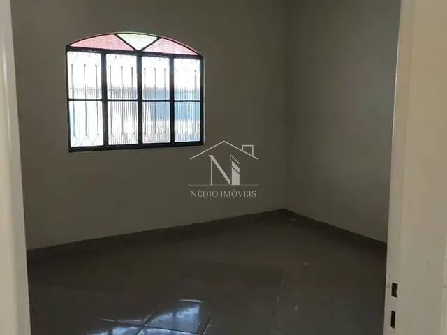 Casa com 360m² 3 quartos e 2 banheiros, à venda, no bairro Parque Nanci em Maricá