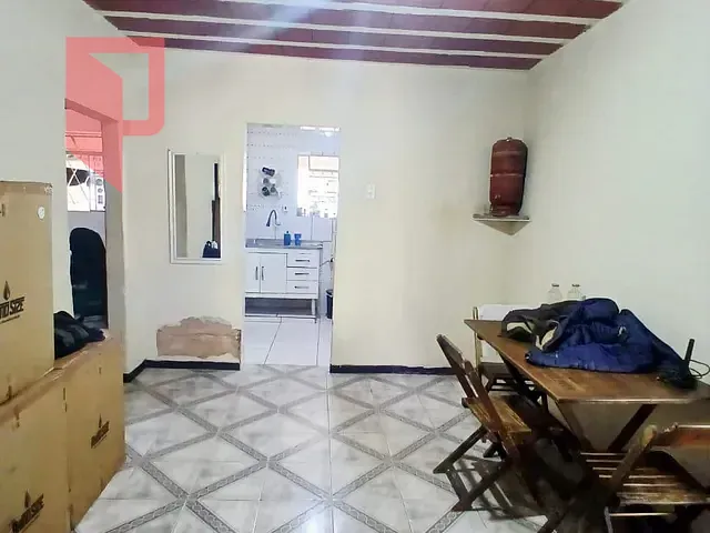 Casa 3 quartos e 1 banheiro, à venda, no bairro Caiçaras em Belo Horizonte