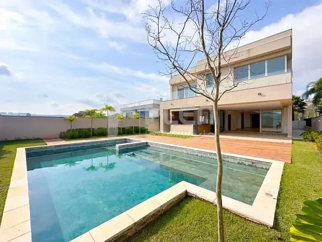 Casa 4 quartos e 6 banheiros, à venda, no bairro Alphaville Residencial Um em Barueri