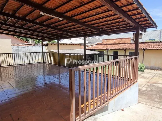 Casa com 500m², à venda, no bairro Jardim América em Goiânia