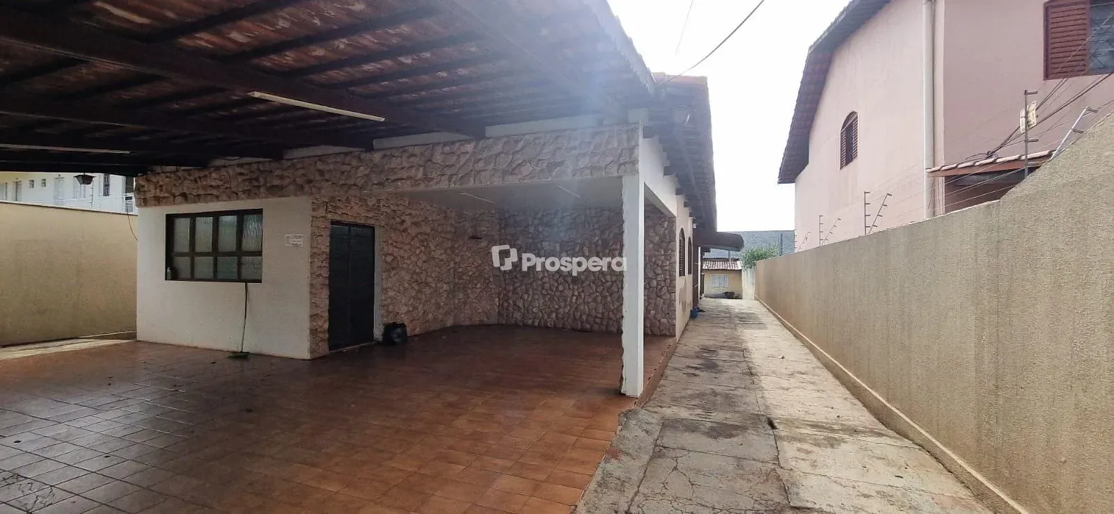 Casa, 1 quarto, 250 m² - Foto 2