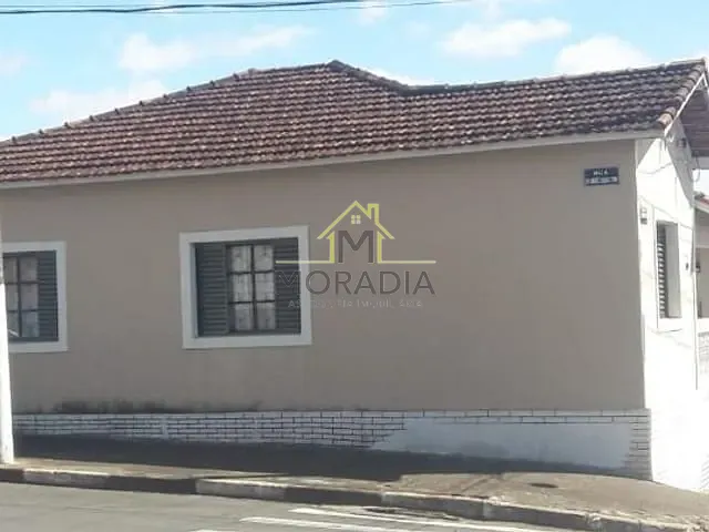 Casa com 260m² 3 quartos e 1 banheiro, à venda, no bairro Angola em Guaxupé