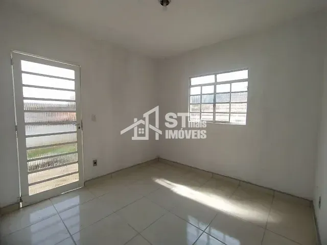 Casa com 200m² 2 quartos e 1 banheiro, para alugar, no bairro Jardim Vitória em Andradas