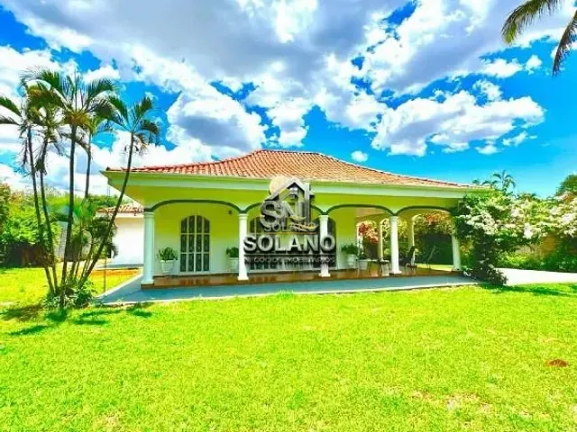 Casa com 700m² 3 quartos e 2 banheiros, à venda, no bairro Parque das Flores em Goiânia