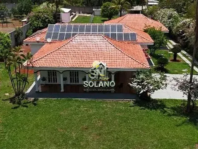 Casa com 700m² 3 quartos e 2 banheiros, à venda, no bairro Parque das Flores em Goiânia