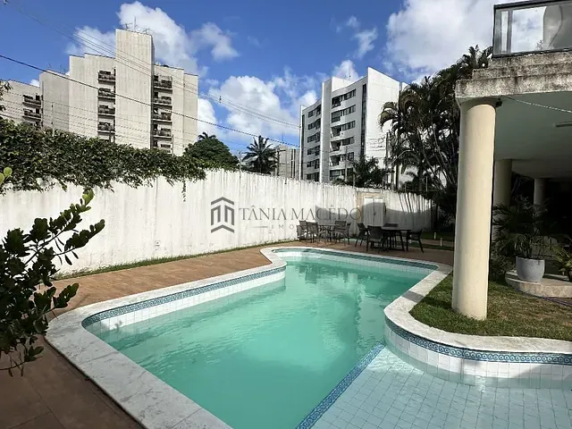 Casa com 400m² 5 quartos e 6 banheiros, à venda, no bairro Poço em Recife