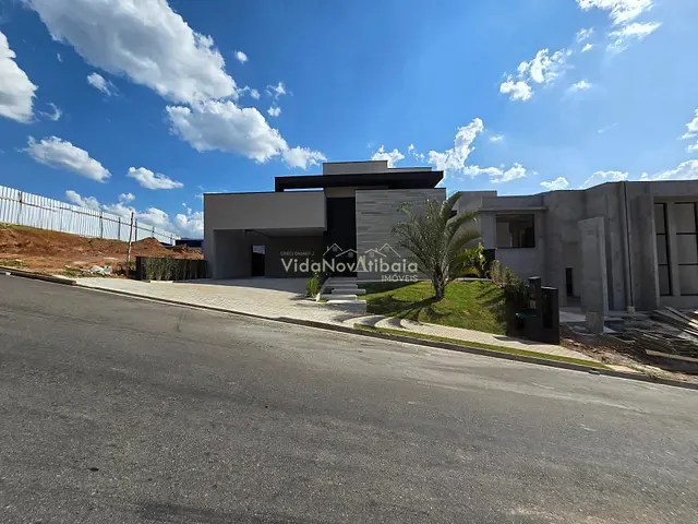 Casa com 345m² 3 quartos e 3 banheiros, à venda, no bairro Laranja Azeda em Atibaia