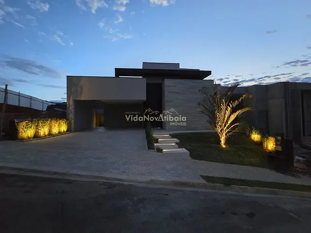 Casa com 345m² 3 quartos e 3 banheiros, à venda, no bairro Laranja Azeda em Atibaia