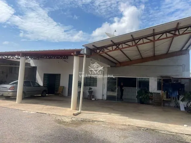 Casa com 675m² 2 quartos e 1 banheiro, à venda, no bairro Jardim Primavera em Sinop