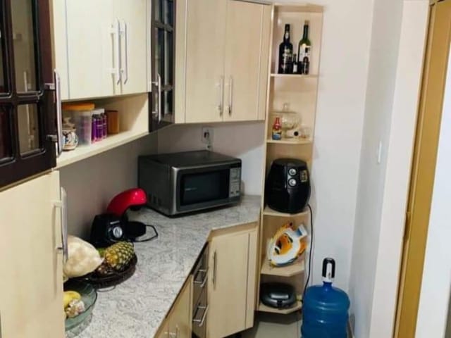 Casa com 175m², à venda, no bairro Cambuí em Cambuí