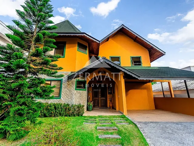 Casa com 395m² 4 quartos e 5 banheiros, à venda, no bairro Itoupava Central em Blumenau