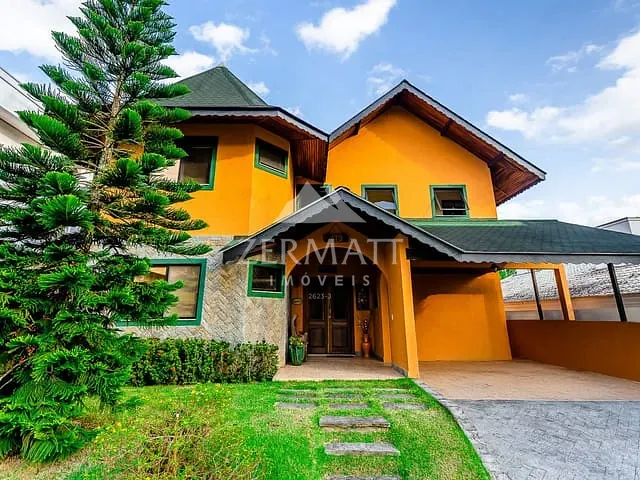 Casa com 395m² 4 quartos e 5 banheiros, à venda, no bairro Itoupava Central em Blumenau