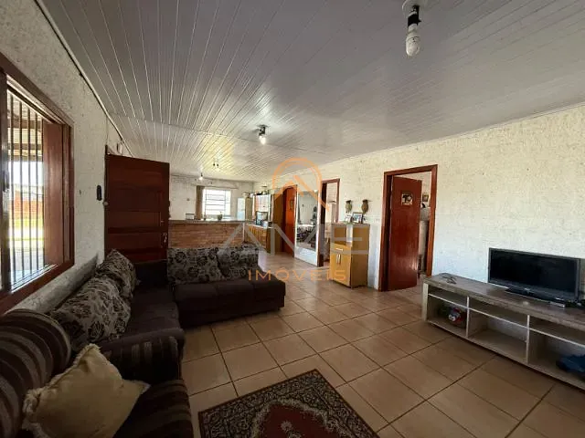 Casa 2 quartos e 1 banheiro, à venda, no bairro Bolaxa em Rio Grande