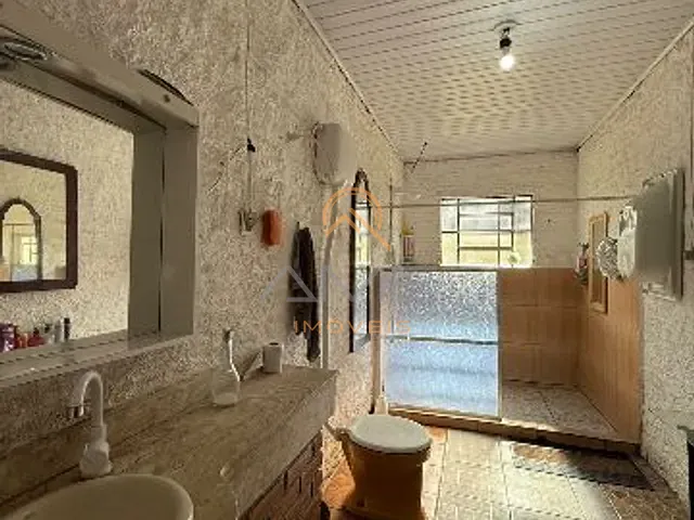 Casa 2 quartos e 1 banheiro, à venda, no bairro Bolaxa em Rio Grande