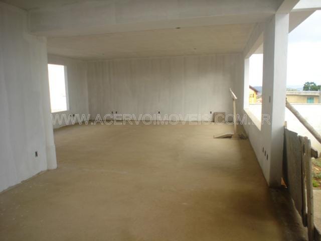 Casa com 1079m² 7 quartos e 4 banheiros, à venda, no bairro Granville em Juiz de Fora