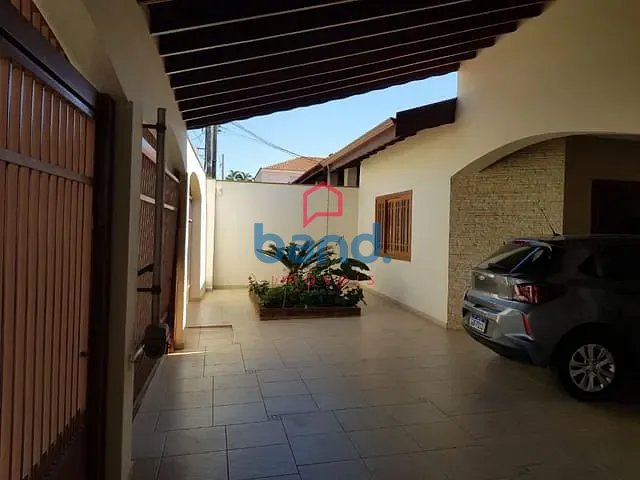Casa com 325m² 3 quartos e 3 banheiros, à venda, no bairro Jardim Julita em Porto Feliz