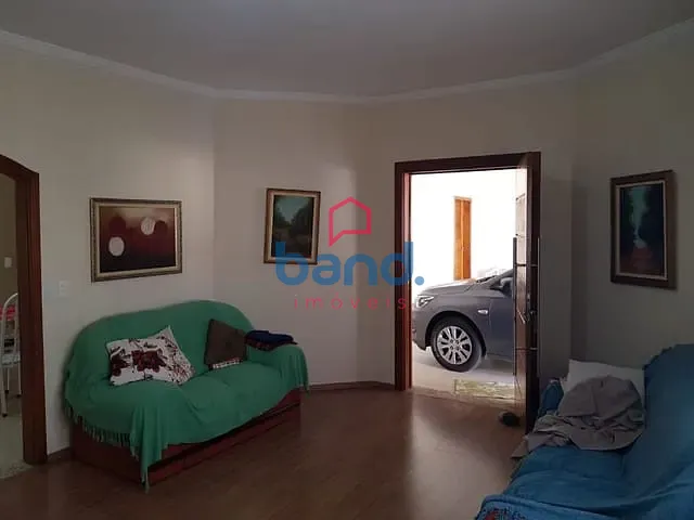 Casa com 325m² 3 quartos e 3 banheiros, à venda, no bairro Jardim Julita em Porto Feliz